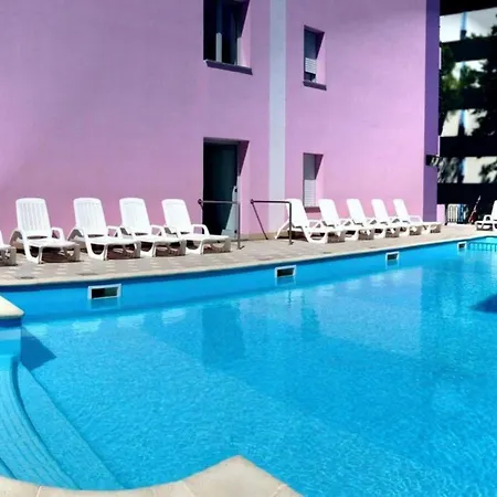 Comfortable With Terrace-beahost Apartamento *